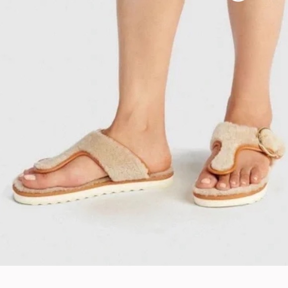 NWT Coach Women Hollie Shearling Flip Flop Sandals - Picture 1 of 8